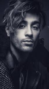 Who Told Him To Be This Pretty Like He Wasn T Already Zayn Malik Pics Zayn Malik Photos Zayn