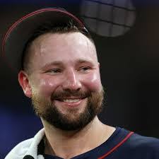 Jason Lemke's Instagram, Twitter & Facebook