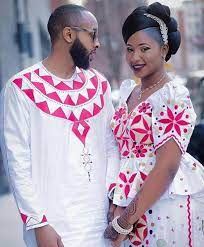 Découvrez tout ce que mafetoukam (mafetoukam) a découvert sur pinterest, la plus grande tenue en dentelle robe africaine dentelle robe africaine boubou mode africaine pagne robe africaine. Tenues En Pagne Pour Hommes