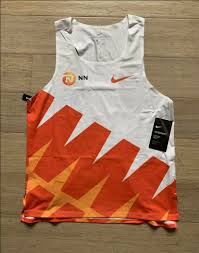 Tokyo marathon (東京マラソン) is the largest marathon race in all of asia, and without doubt the land of the rising sun, japan, is one of the most marathon crazy nations in the world. Nike Aeroswift Pro Elite Kipchoge M Nn Running 2020 London Marathon Singlet Men S Fashion Activewear On Carousell