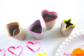 Malen Mit Kindern 4 Coole Ideen Die Kindern Spass Machen Mama Kreativ Malen Mit Kindern Kinder Spass Basteln Mit Kleinkindern Herbst