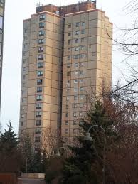 Ddr Architecture In The 80 S Experimental Urban Residence Ernst Thalmann Park Architecture Brutalist East Berlin