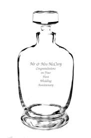 Firstly, the wine moves down the curved sides as it is poured, letting it breathe. Personalised 1 4 Litre Handmade Curved Glass Decanter Any Message Engraved Decanters Glassware Selincanta Com
