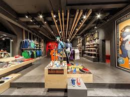 Puma Shop Interior Design In Amsterdam Puma Store Store Design Shop Interior Design