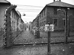 Osvětim (německy auschwitz), která byla největším nacistickým osvětim se stala jedním z táborů, kde probíhalo masové vyvražďování židů. Cestovni Agentura Arttour Ostrava Osvetim Polsko