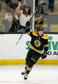 David pastrnak was drafted 25th over all in the 2014 nhl draft, 24 team passed on him. Pastrnak Gets Hat Trick Bruins Rout Winless Red Wings 8 2 Taiwan News 2018 10 14 06 03 18