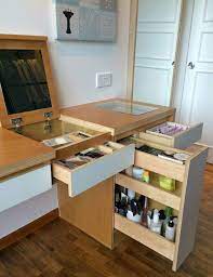 We've got dressing table ideas for every size of bedroom. Pin On Om