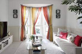 三井ホーム on instagram 夫婦で選んだカーテンとソファで シンプルなリビングにアクセントを足す 壁のモールディング装飾を日々楽しめるよう 家具は背が低めのものをチョイス 三井ホーム インテリア interior 注文住宅 リビング living リビング 三井