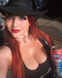 I yee'd and I haw'd last night.🤠 Warren Zieders was real good and a  perfect night for live music.