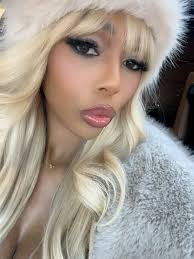 🥶❄️😰🫶🏾🥰