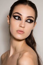 Makeup At Fall 2016 Couture Catwalk Makeup Womens Makeup Makeup