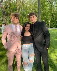 built in best friends ♡