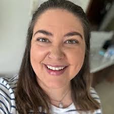 Michele Riley's Instagram, Twitter & Facebook