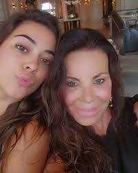 Rose Roseknowsbeauty Fraser (@roseknowsbeauty) • Instagram photos and videos