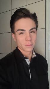 I'm looking for a room to rent. I'm available to move in November 24th. I  plan