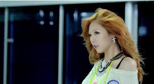 Put your face in the hole and become a rock star, a model or football play using one of our 250.000 scenarios. Screenshots Of Hyuna From Change 2010 Mirror One Week One Band