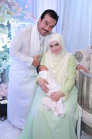 Adik beber kekecewaan keluarga saat ayus `disidang` dan tetap pilih nissa sabyan. Berdebar Debar Tunggu Kelahiran Siti Aafiyah Video Cemas Ibu Siti Nurhaliza Ini Buat Netizen Sebak Nona