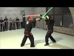 Star Wars Une Ecole Pour Manier Le Sabre Laser En Belgique Youtube