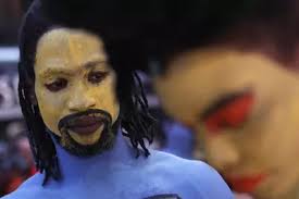 Artist Gets 200 Models To Strip Down In Middle Of New York To Spread  Message Of Body Awareness