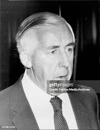 Mr. Peter Mahon, QC, who conducted the Royal Commission into the Mt... News  Photo