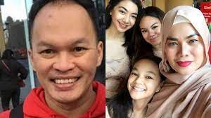 Dalam video itu, sarita abdul mukti awalnya bercerita mengenai kondisinya yang pernah tak memiliki uang sepeserpun setelah bercerai. Faisal Haris Urus Perceraian Sarita Abdul Mukti Dan 4 Anaknya Kompak Lakukan Ini Sriwijaya Post