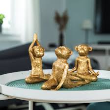 Family guy has been a laugh out loud funny show for almost 20 years now! Dekoration Goldene Affen Nanu Nana Yoga Figuren Nanu Nana Figur