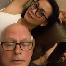 Very nice photo of our daughter, Hannah, and her family. Brody, Hannah,  Ashton and Darin.