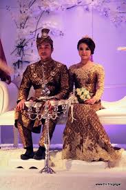 7 (born 7 january 1989 in kota bharu, kelantan) is a professional footballer who plays as a goalkeeper for malaysian club melaka united and the malaysia national team. Gambar Perkahwinan Khairul Fahmi Che Mat Apex Dan Leuniey