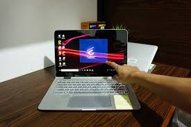 It is powered by a core i7 processor and it comes with 8gb of ram. Laptop Hp Spectre X360 G1 2in1 Core I5 Silver Eksekutif Computer