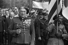 (citováno z lidové demokracie, květen 1968.) Retro 1 Maj Dubcek Legionari A Dite V Auticku Blesk Cz