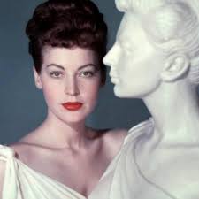 Hans Christian Andersen (1952): A Fairy-Tale Feast for the Eyes, Ears, and  Soul |