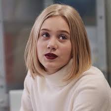 Hogyhogy Noora nem volt népszerű csaj? : r/skam