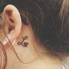 Tattoos hinterm ohr 39 ideen für kleine ohr tattoos. Kleine Tattoos Fur Frauen 52 Bemerkenswerte Ideen Kleine Tattoos Kleine Tattoos Frauen Tattoo Hinterm Ohr