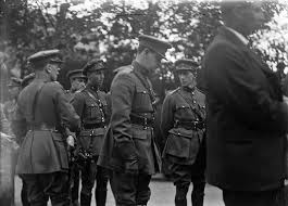 Michael collins sings dear old skibbereen. File Michael Collins Risteard Mulcahy Glasnevin Cemetery At The Funeral Of Arthur Griffith Jpg Wikipedia