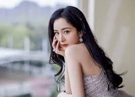 She made her acting debut in historical television series tang ming huang. Lwaebst9boxycm