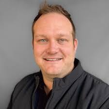 Scott Ankrom's Instagram, Twitter & Facebook