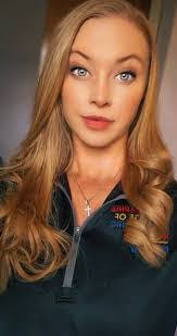 Laura Bruckman's Instagram, Twitter & Facebook