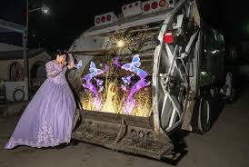 Incluyó el camión de basura de su padre en sus fotos de XV años porque les  debía todo. Mientras muchos buscan lujo para sus quince años, Yukari  decidió que el verdadero orgullo