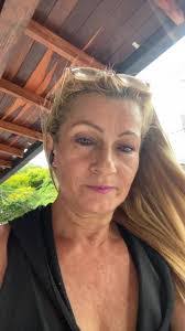 Gladys Holder's Instagram, Twitter & Facebook