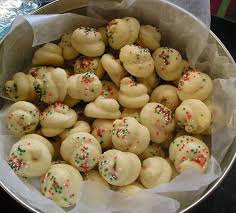 We offer an extensive collection of italian christmas gift baskets with tasty, organic treats. Italian Christmas Cookies Italian Christmas Cookie Recipes Italian Christmas Cookies Cookies Recipes Christmas