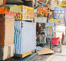 2021年06月19日 14:23 記者曾俊豪／專題報導 全台三級警戒屆滿一個月，回顧此波疫情起源，輿論多把矛頭對準華航在桃園諾富特的群聚案，不過，有華航機師對於成為破口感到沮喪與憤怒。 【情報】3+11害全台三級警戒？ 0od0 Pkyiwidrm