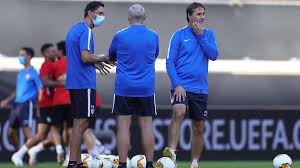 El xeneize, que el lunes disputará la semifinal de la copa de la liga profesional ante racing club en busca de seguir su camino hacia el tricampeonato local, consiguió el objetivo que se le había complicado tras las últimas. Europa League L Maxima Igualdad Entre Sevilla Y Roma L Rtve