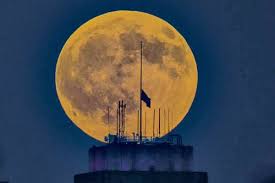 Esplendor de la Luna de Sangre se erige en cielos de todo el país