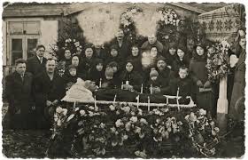 Lecții de viață este un serial difuzat pe pro tv ce a avut premiera pe 30 martie 2015 și a cumulat 6 sezoane. Fotografias Post Mortem Fotografias De Difuntos Cuando Se Superaba El Luto Con Imagenes De Los Fallecidos Publico