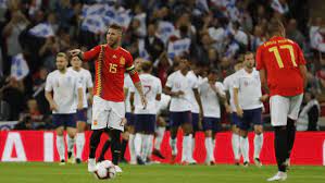 Un duelo de los guapos, de los que siempre es divertido ver. Inglaterra Vs Espana Sergio Ramos Pitado En Wembley Que No Olvida Su Accion Con Salah Marca Com