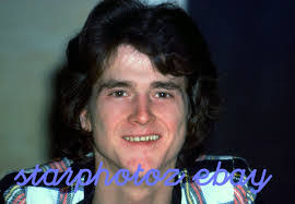 Leslie Mckeown's Instagram, Twitter & Facebook