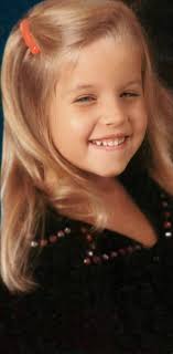 🥀🥀"I also taught her the fine art of eating a banana and peanut butter  together. Elvis had mentioned to me one day that he was worried she was not  eating enough nutritious