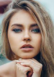 For eyes to be beautiful.matters if we want to see which eyes are prettier we need to see it on the whole face. Pin By Little D On Pretty Female Faces Most Beautiful Faces Gorgeous Eyes Beautiful Eyes