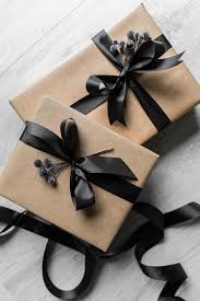 Die karten spielen auch eine große rolle! Weihnachtsgeschenke Verpacken 5 Einfache Diy Ideen Weihnachtsgeschenke Einpacken Diy Geschenke Verpacken Geschenke Verpacken Weihnachten