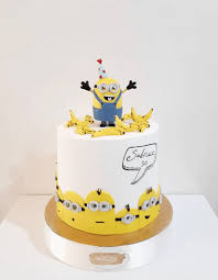 See more ideas about minion cake, minion cake design, minion birthday. 50 Minions Cake Design Images Cake Idea 2020 In 2021 Minion Birthday Cake Minion Cake Design Minion Cake